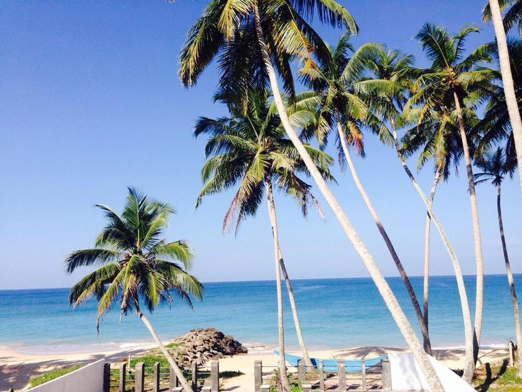 Rainbow Beach Hotel Hikkaduwa Room photo